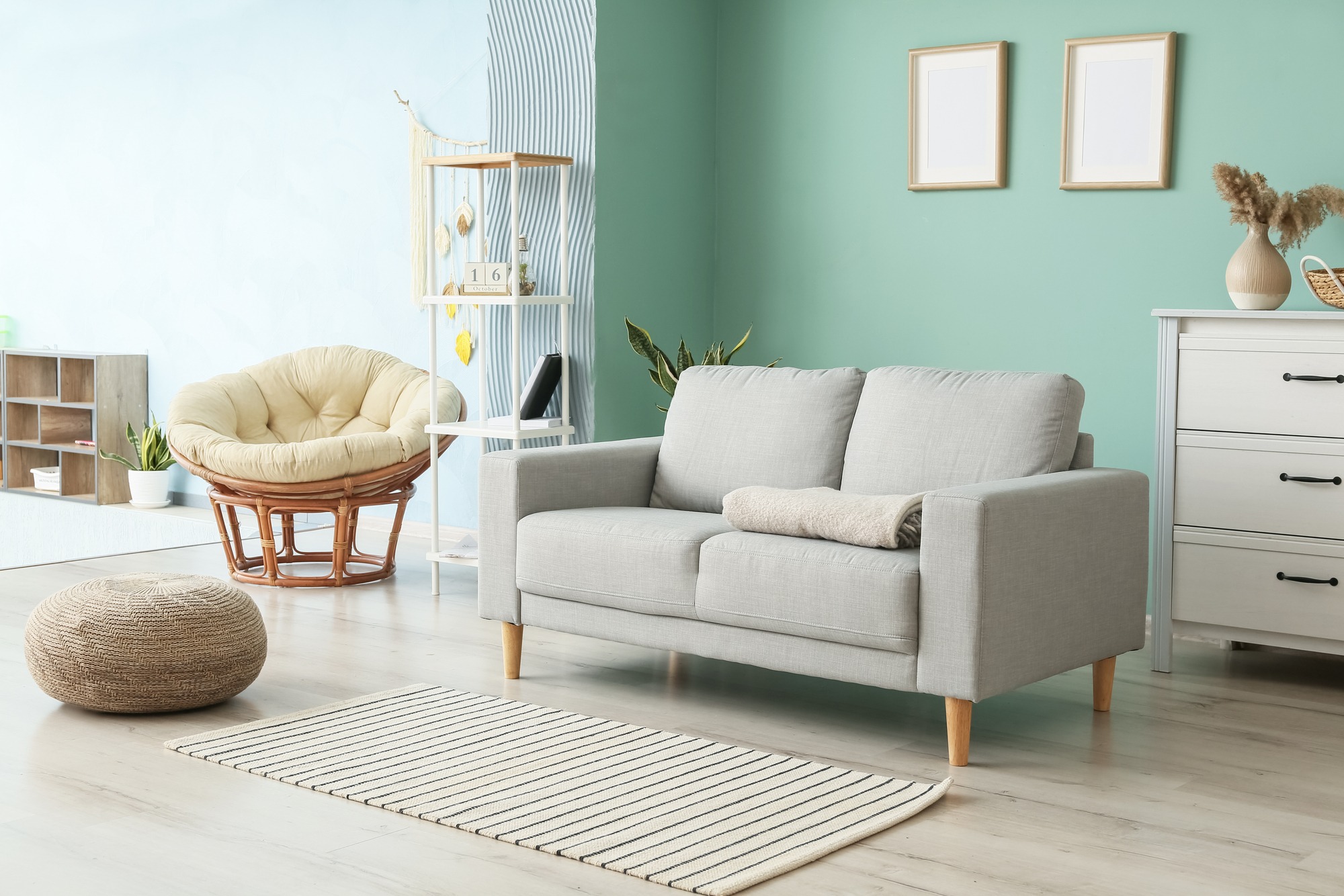 Modern Interior Design With Organized Structure